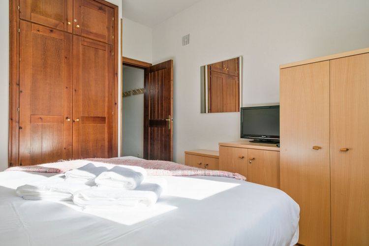 Apartamento Tanau A1, Esquirós