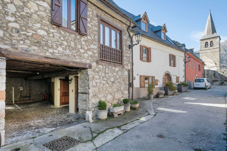 Casa Coto Moreu
