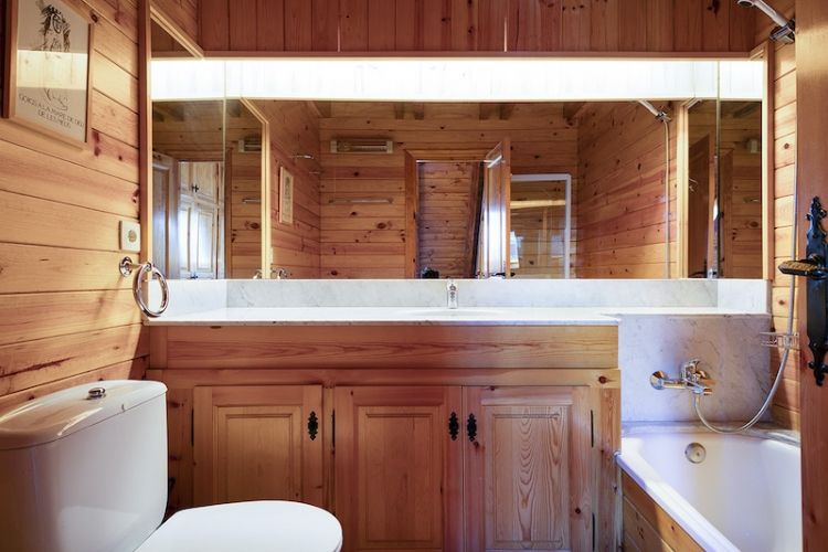 alojamiento de garantias en Tanau