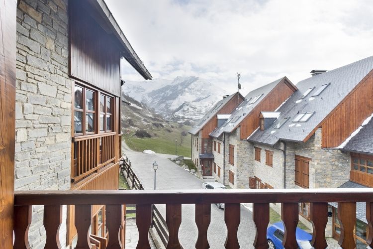 Alquiler apartamento en Gessa. LUDERNA apartamentosBAQUEIRABERET LUDERNA